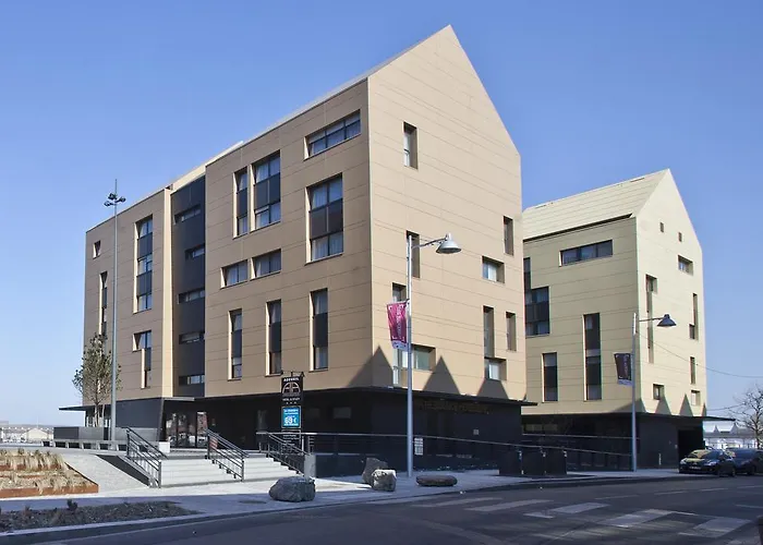 - Dunkerque Centre 公寓式酒店 3*