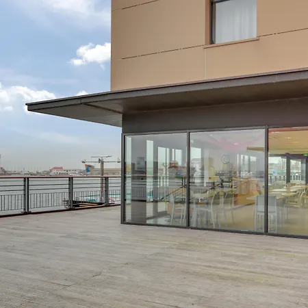 - Dunkerque Centre Aparthotel 3*